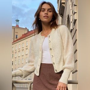 Aritzia Wilfred Alessia cardigan